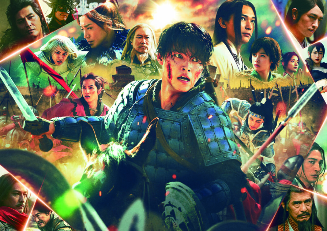 主人公・信を演じた山﨑賢人（中央）Ⓒ原泰久／集英社 Ⓒ2026映画「キングダム」製作委員会