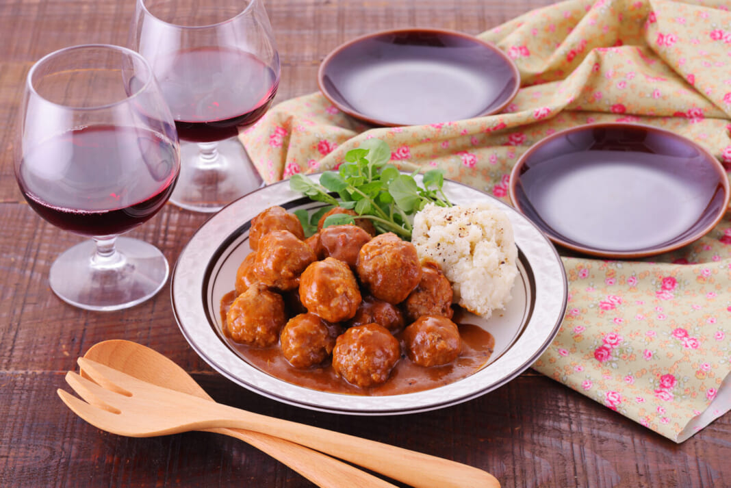 りんごの皮のミートボール