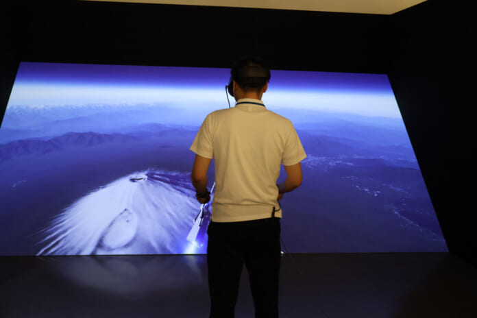 鳥のように自由に空を飛べる「ＪＡＰＡＮＥＬＡＮＤ　ＳＫＹ」