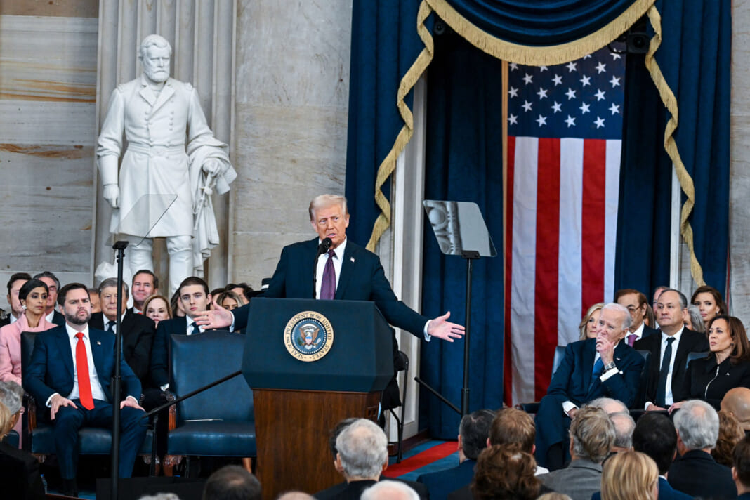 第47代米大統領に就任し、演説をするドナルド・トランプ氏=1月20日、ワシントンDCの米国連邦議事堂(UPI) 第47代米大統領に就任し、演説をするドナルド・トランプ氏=1月20日、ワシントンDCの米国連邦議事堂(UPI)