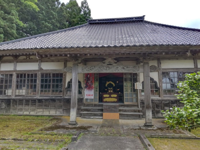 妙慶寺の本堂。境内に建てた小宅で馬場為八郎が過ごし、教えを請う者が通った