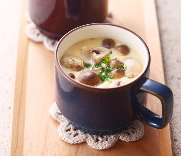 鶏ときのこの洋風茶碗蒸し