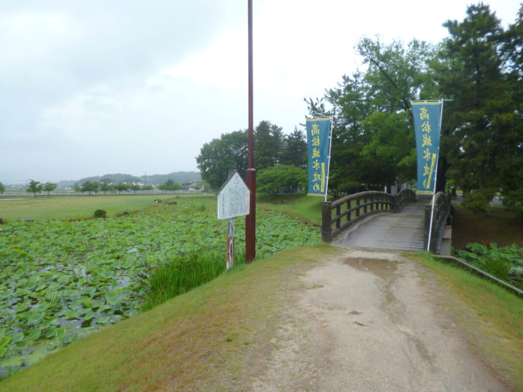 秀吉・秀長兄弟が「水攻め」を行った備中高松城（岡山県）。今は城址公園として歴史資料館などが立っている
